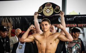 Тайрон Цойге отстоял титул WBA против Пола Смита