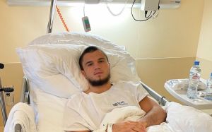 Умар Нурмагомедов перенес операцию