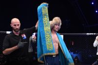 Ермеков оценил титульные перспективы Рахмонова