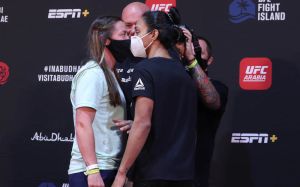Видео боя Молли МакКанн - Тайла Сантос UFC on ESPN 13