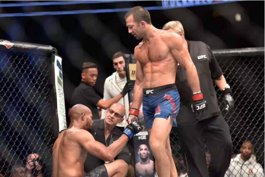Люк Рокхолд: "Майкл Биспинг - худший чемпион в истории UFC"