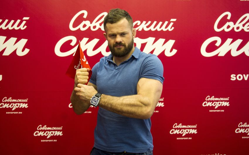 Дмитрий Бикрев о Емельяненко, Тарасове, Тито Ортисе, карантине и игре Теккен