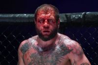 Александр Емельяненко, невзирая на прошлое, все равно ездит на велосипеде