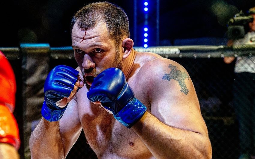 Владимир Дайнеко нокаутировал Шамиля Абасова на GFC 21