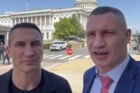 "Антипутинская коалиция должна усилить помощь Украине". Виталий и Владимир Кличко находятся в США с рабочей поездкой