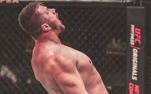 Александр Романов "задушил" Маркоса Рожерио на UFC on ESPN+ 40