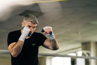 Лиам Смит о бое с Маккенной: "Спарринги это одно, а бой в маленьких перчатках - другое"