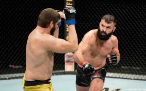 Андрей Орловский победил Филипе Линса на UFC Fight Night 171