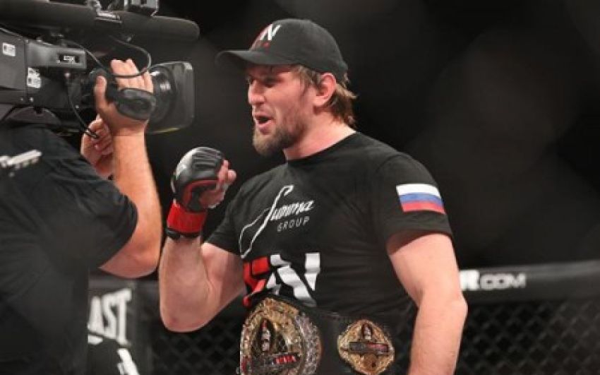 Виталий Минаков лишен пояса чемпиона Bellator в тяжелом весе